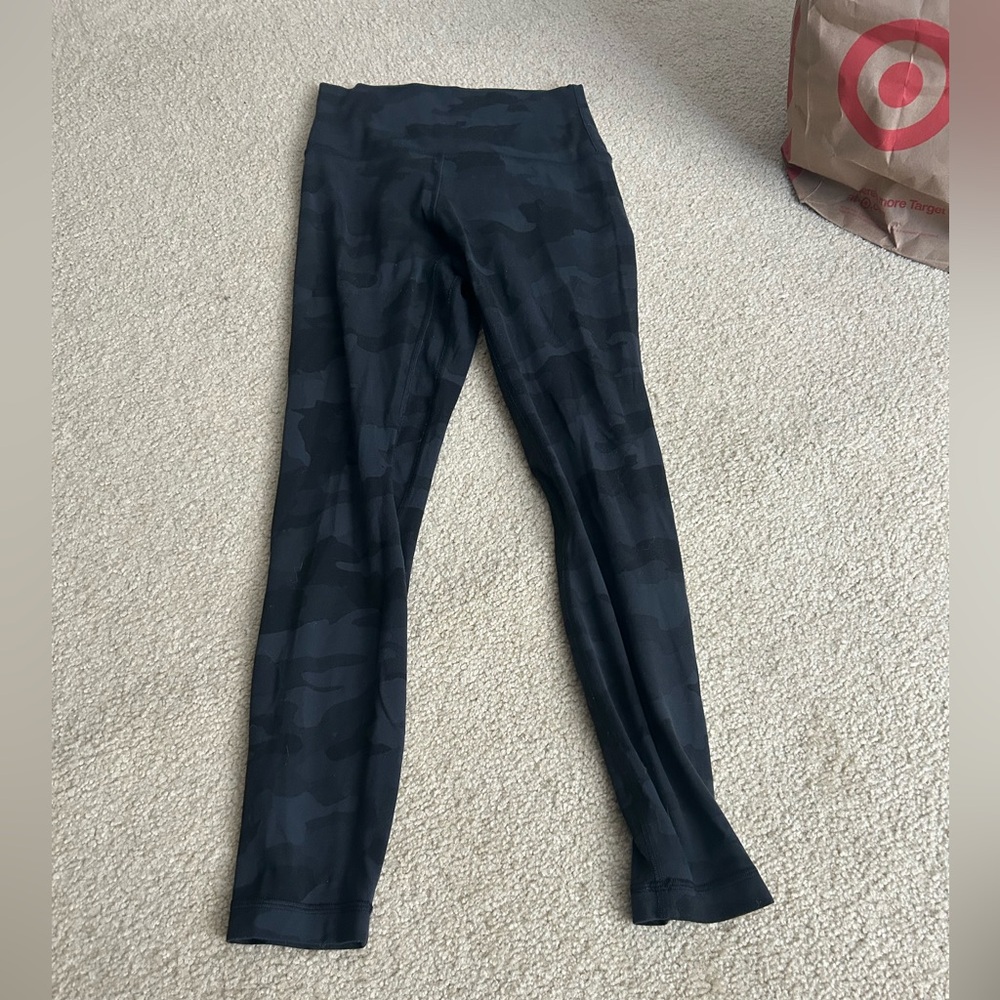 Black camo leggings